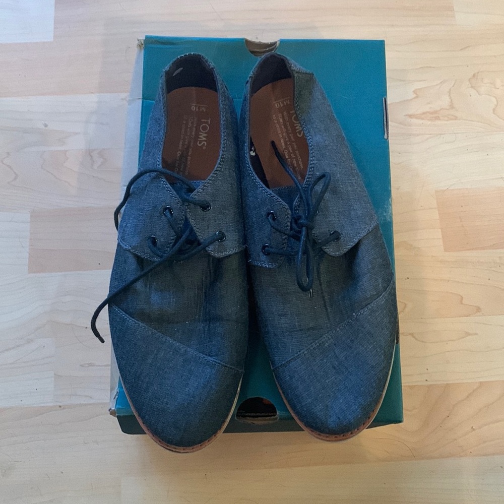 Dark Grey Toms